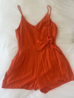 LOTS of cute dresses!