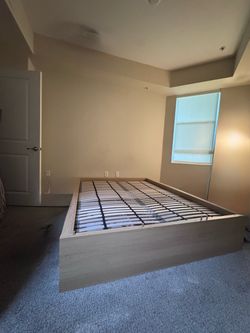 Queen Bed frame  with storage  4 Drawers – Wood-beige oak light natural wood