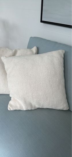 Pottery Barn Cream Woven Throw Pillows – Set of 4