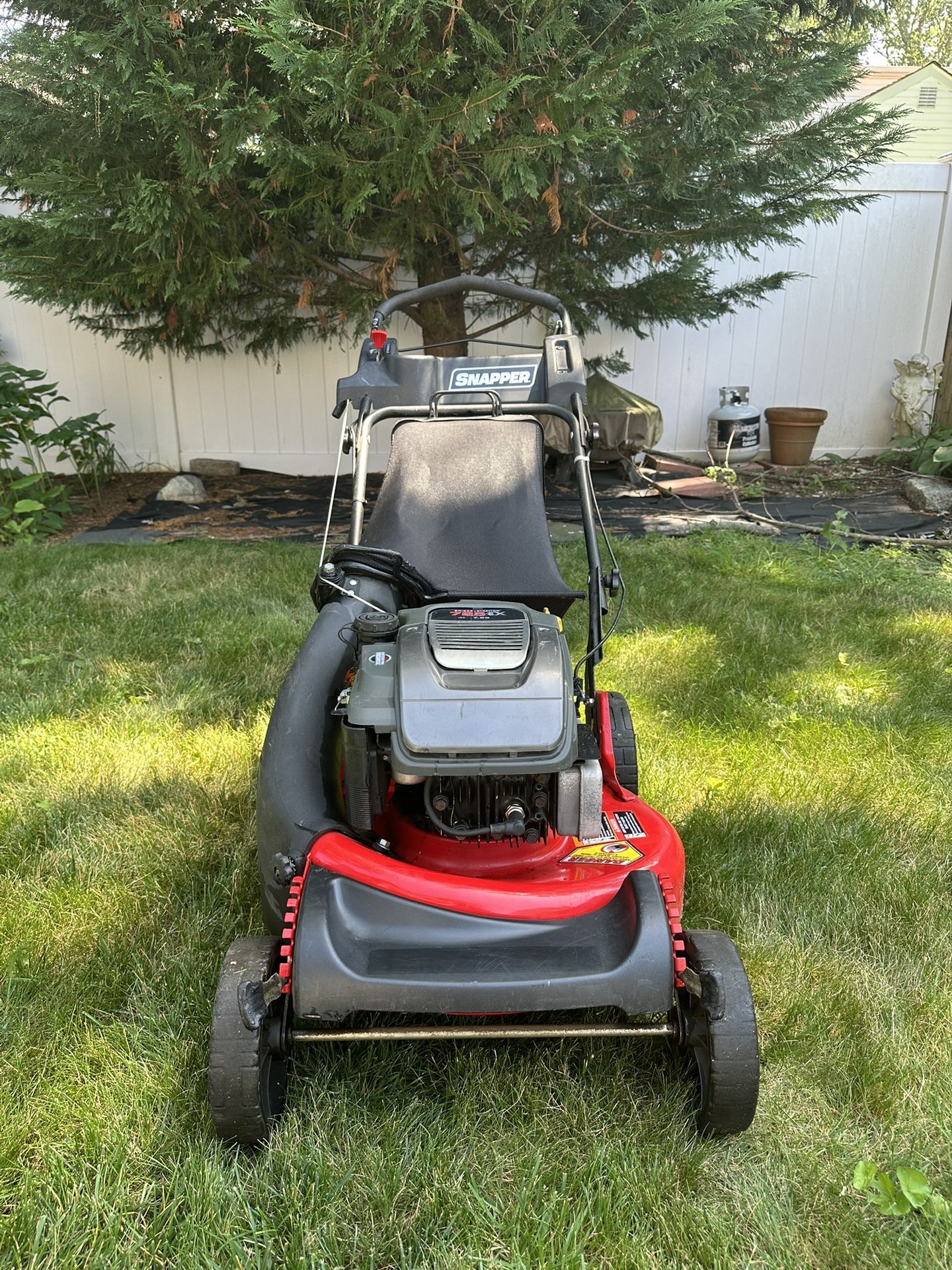 Snapper Lawnmower With Bag