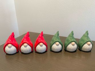 Christmas- Small Gnome Figurines (Set of 6)