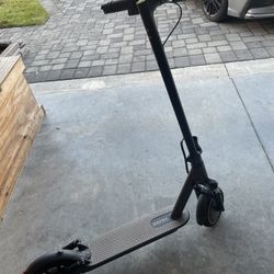 Adult Scooter   22 Mph   Charger Included 