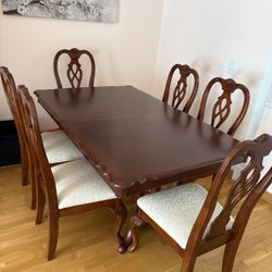 Dinning Table With 6 Upholstered Chairs Cherry Wood 