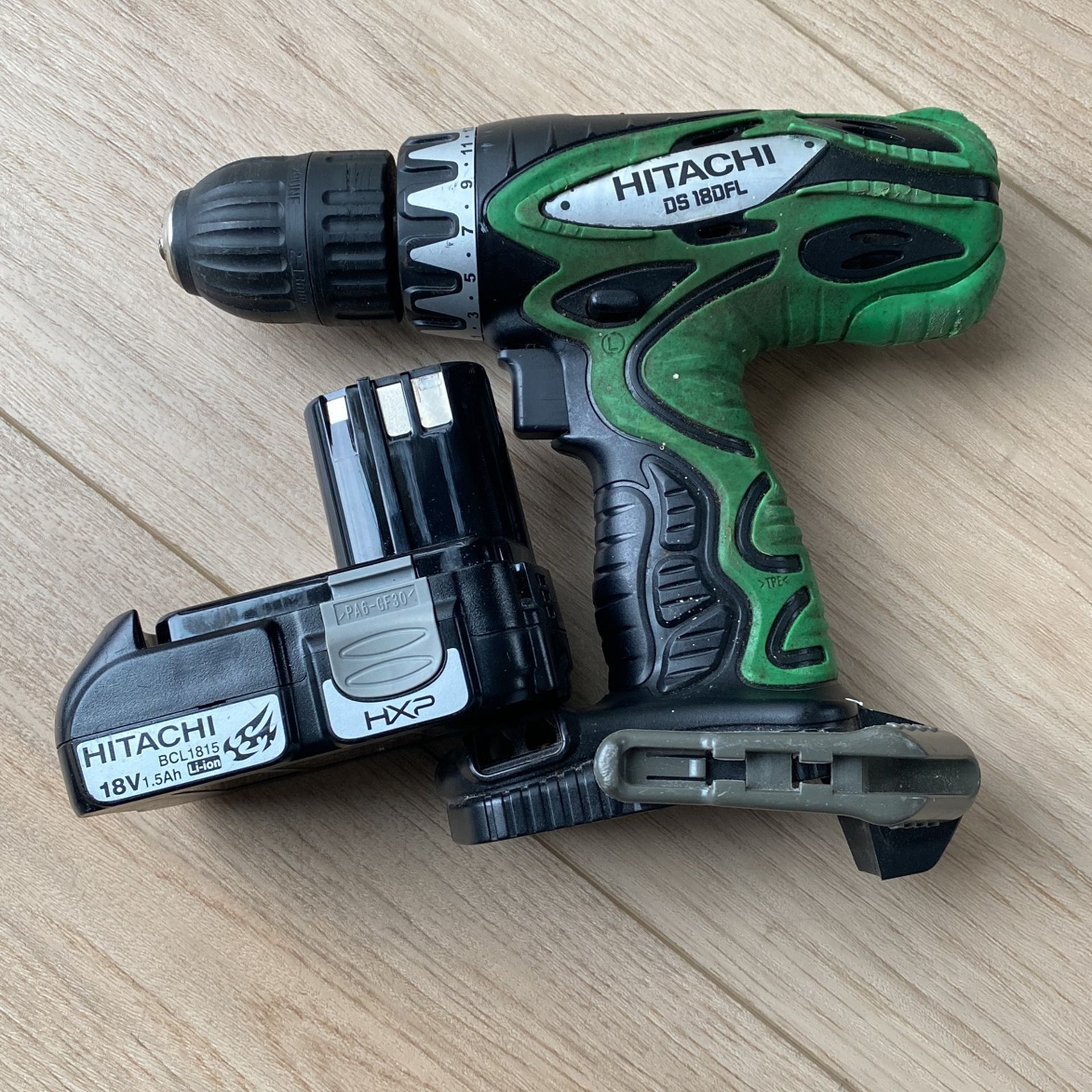 Hitachi DS 18DFL Drill