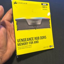 CORSAIR VENGEANCE RGB DDR5