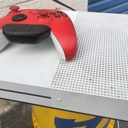 XBOX ONE S & 1 Wireless Controller