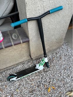 Crisp Inception stunt scooter