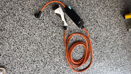 Kia EV charger - works on home outlet!
