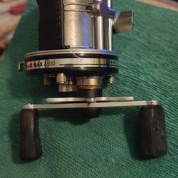 ABU GARCIA "AMBASSADEUR" BLACK MAX 6500 REEL