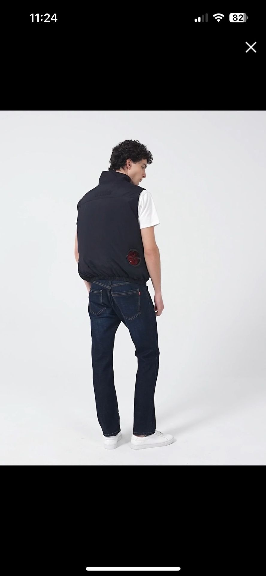 Vest Comes With Fans and Rechargeable Batteries