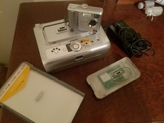 Kodak camera with printer dock