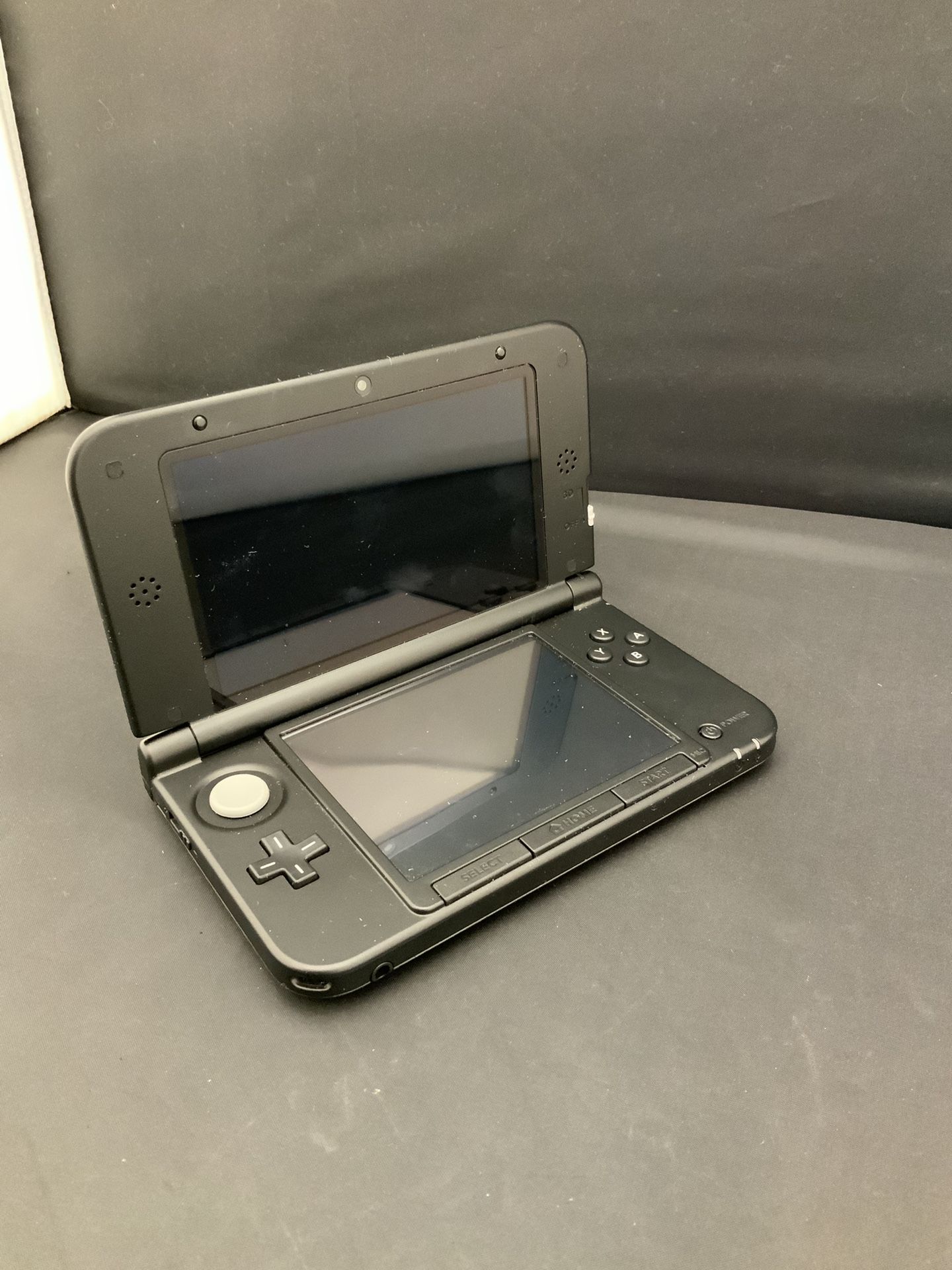 Nintendo 3DS XL 30036-1