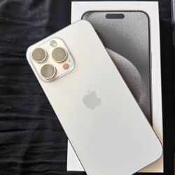 Apple iPhone 15 Pro Max 