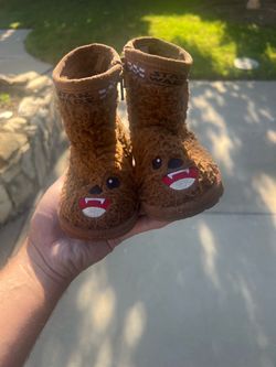 Starwars baby boots size 6
