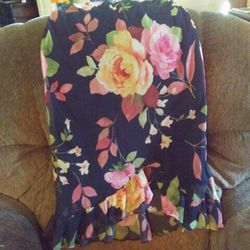 JB https://offerup.com/redirect/?o=Uy5MVEQ= Dress Very Nice