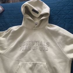 Essential Hoodie 