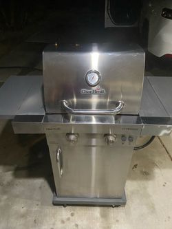 Char-Broil Commercial Series Gas Grill and FULL PROPANE TANK INCLUDED