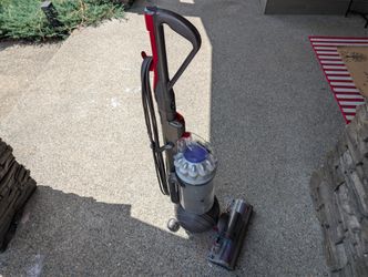 Dyson dc65 vacuum