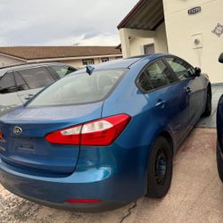 Blue Kia Forte 2015