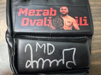 🥊 MERAB “THE MACHINE” DVALISHVILI AUTOGRAPHED UFC GLOVE 🥊