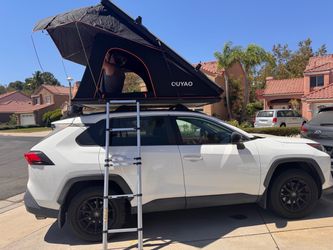 Roof Tent with cross bars for rack