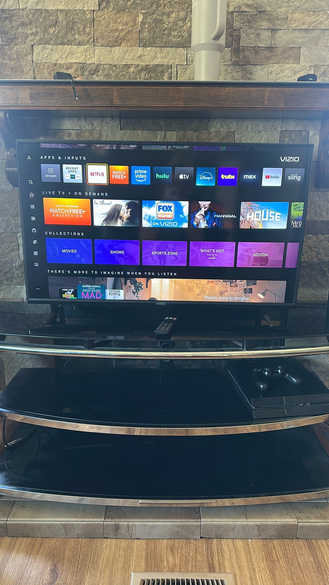 VIZIO 43 inch tv