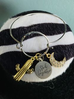 Stick together Bangle