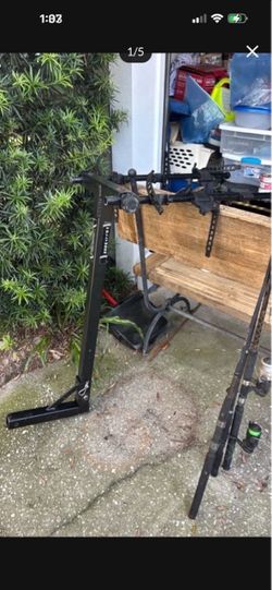 Hitch-Mounted Bike Rack Hollywood