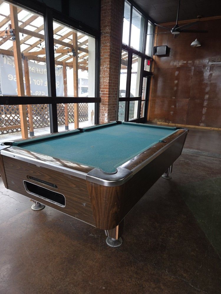 Free Full Size Pool Table