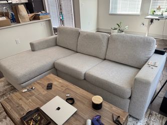 Light Gray Sectional Sofa with Chaise