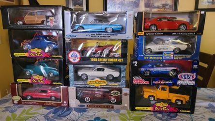 MUSTANG DIE-CAST 1:18 AMERICAN MUSCLE NOT A LOT SALE