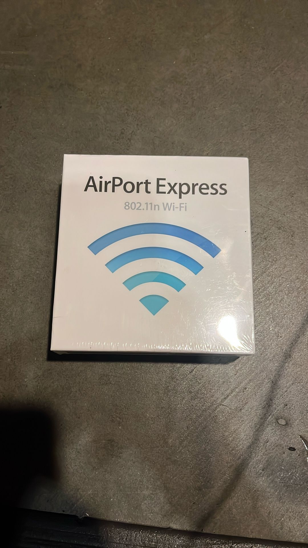 Apple AirPort Express 802.11n Router Wi-fi Model A1264