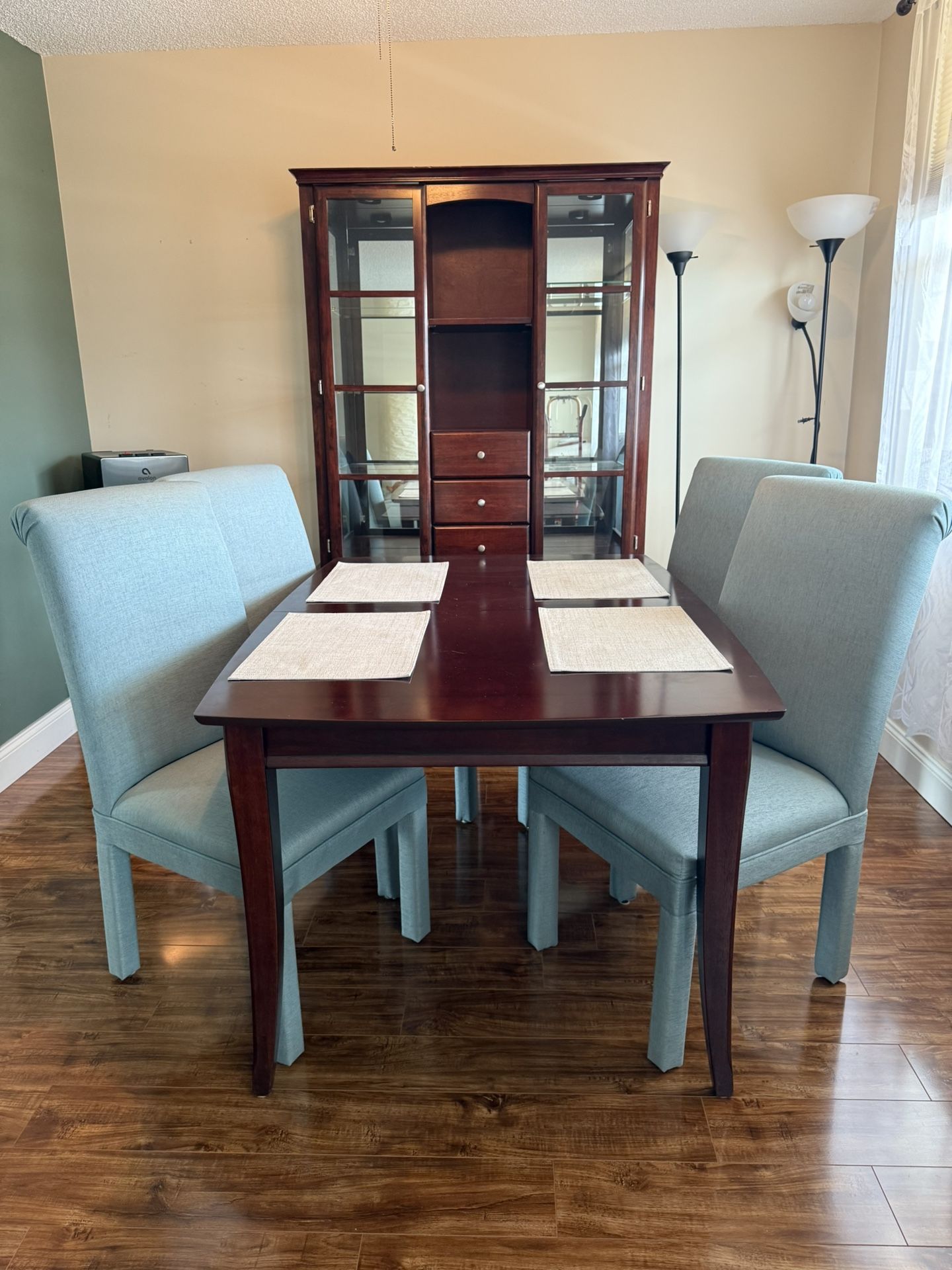 Dinning Room Set