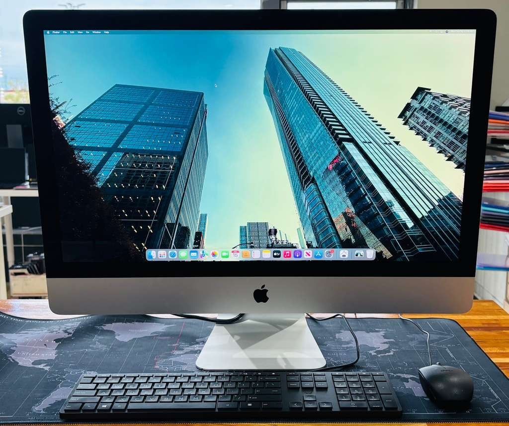 Apple iMac 27” Retina 5K 2015 Core i7 16GB 500GB SSD Radeon M390 Graphics