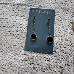NINE WEST💥NWT💥Dangling Silver/Black Earrings 