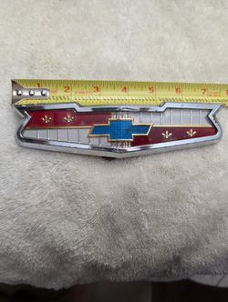Chevy   Emblem 