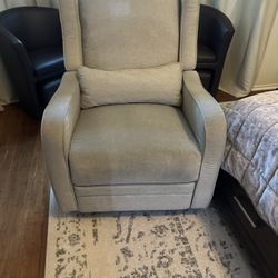 Recliner Chair 