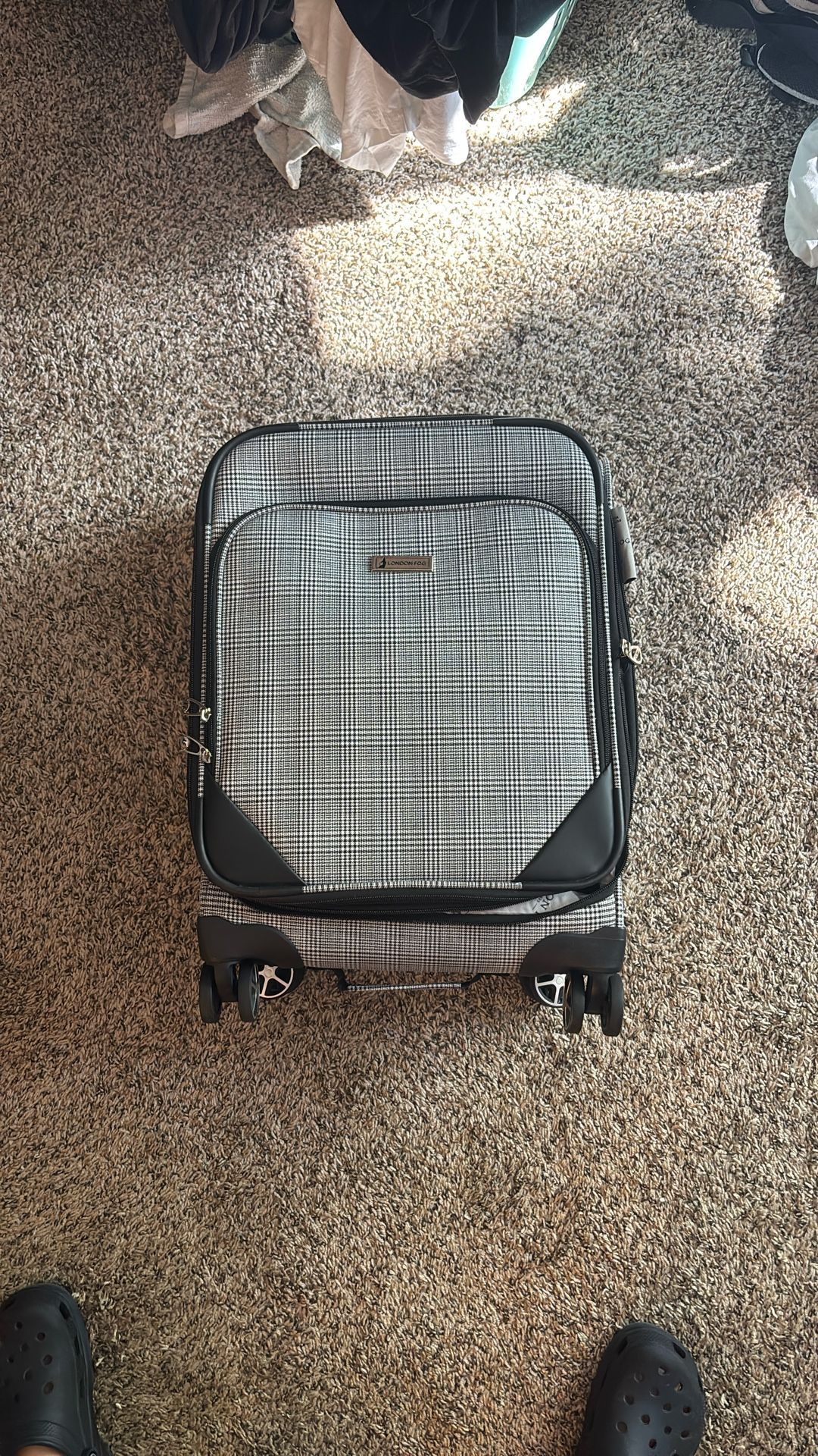 London Fog Luggage - Softshell