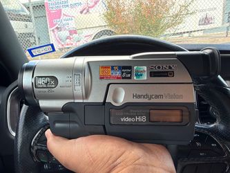 Sony Handycam Vision CCD-TRV308 Hi8 Camcorder