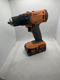 Ridgid Drill Model R86001 With Battery