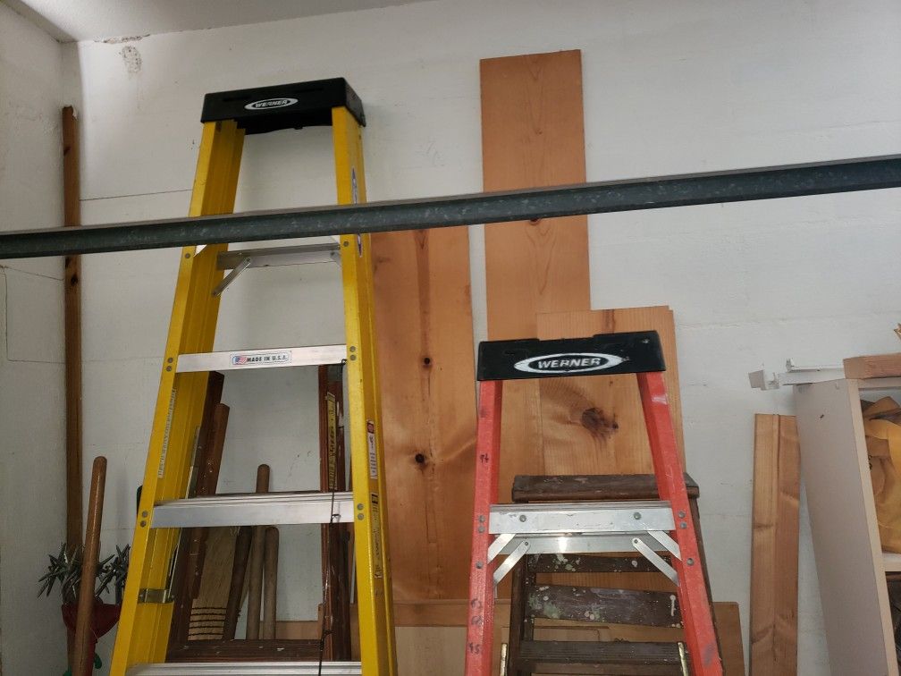 Fiberglass ladders