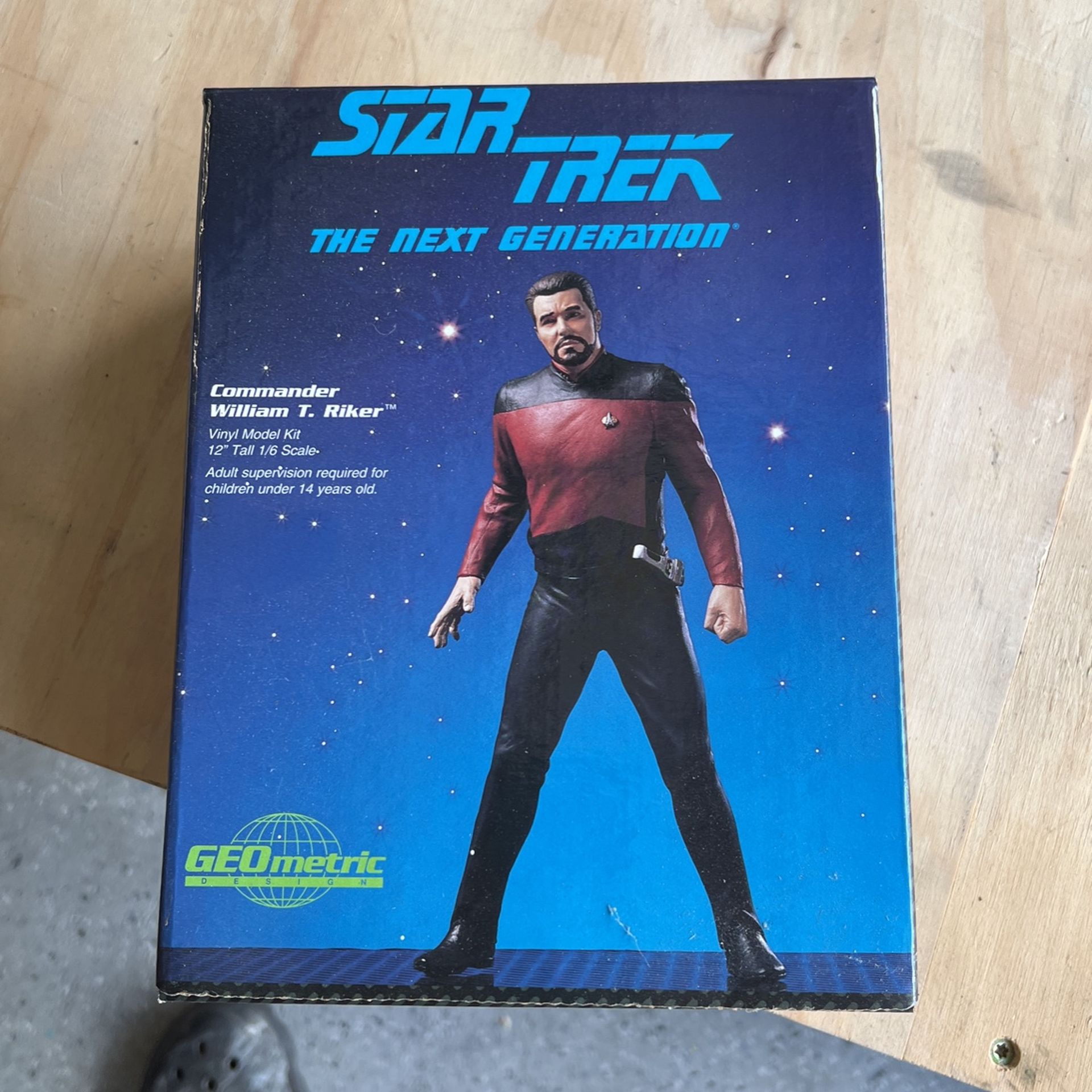 Star Trek The Next Generation- Commander Riker Vinyl Model Kit