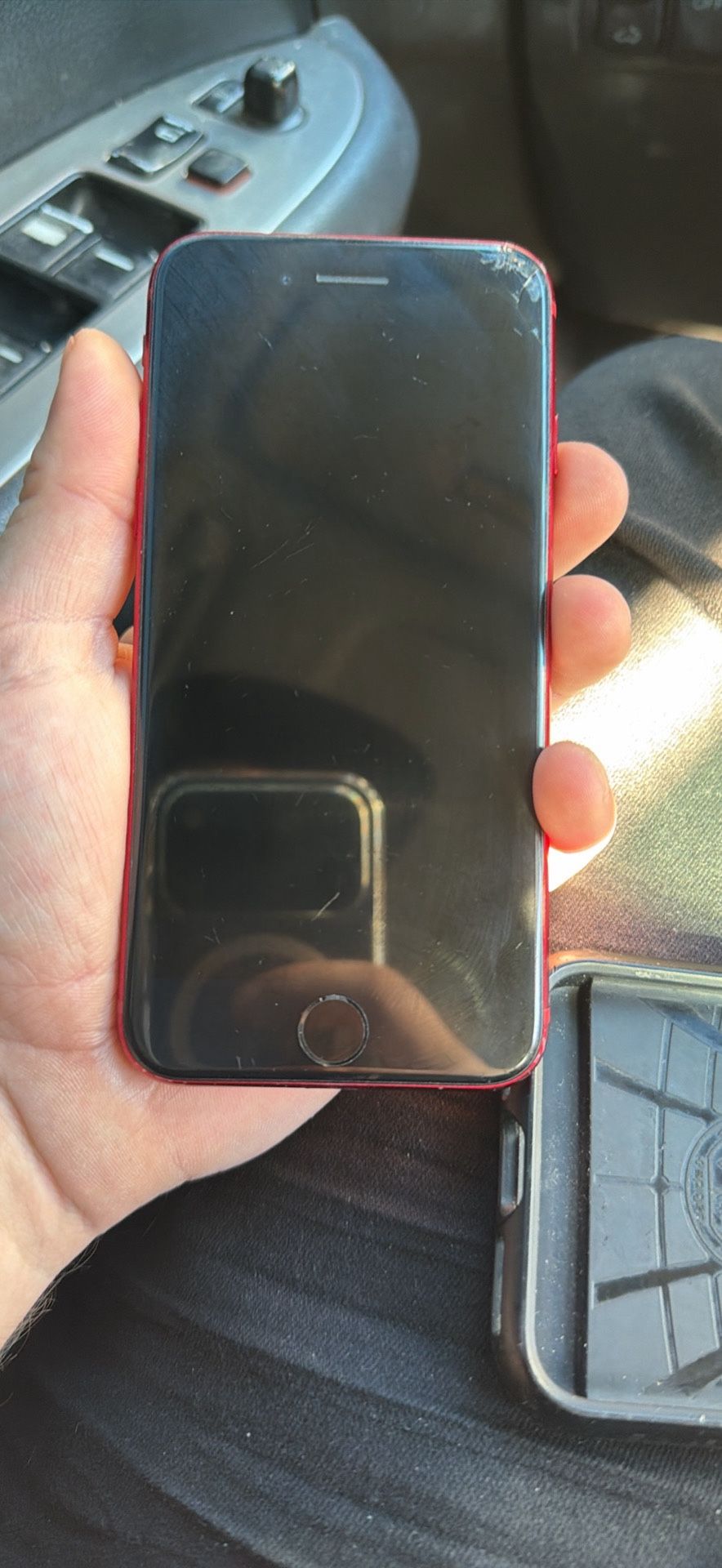 iPhone SE 3rd Gen 2022 Unlocked Red any carrier minor defects