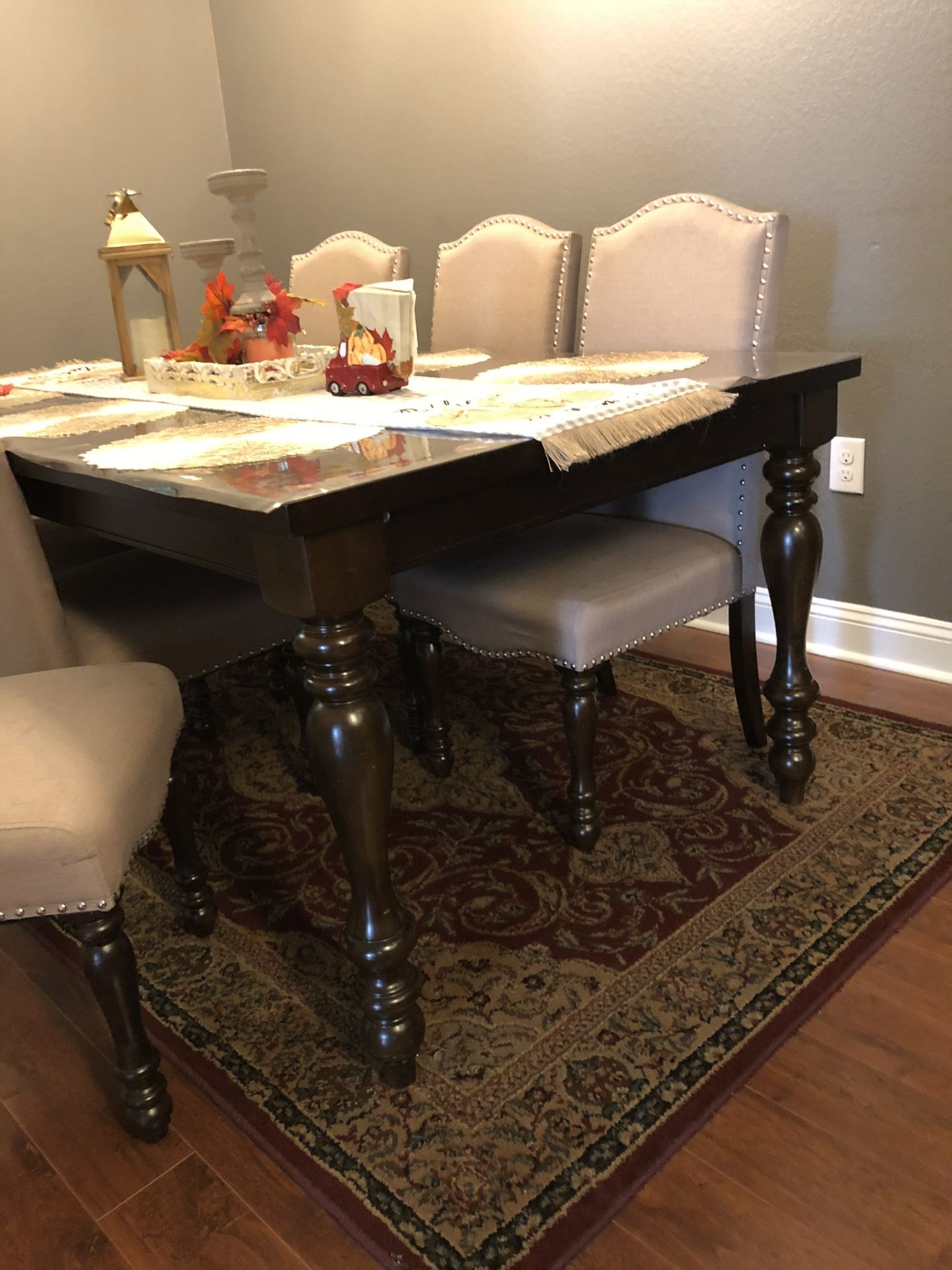 7 Piece Dinning Table Set Extendable
