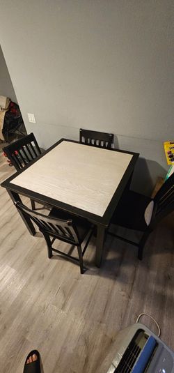 Comedor 4 sillas