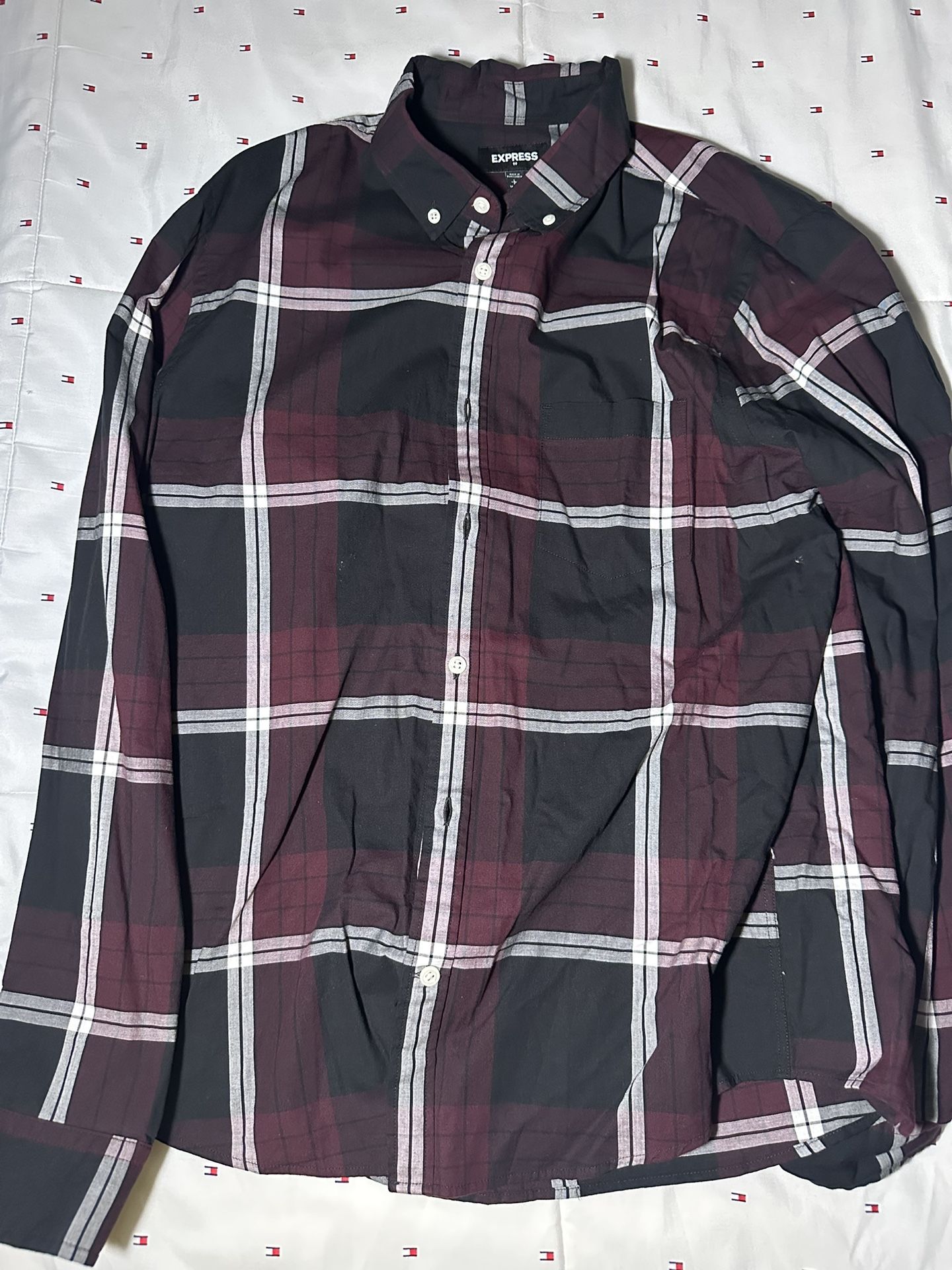 Express Men's Size LARGE Burgundy Black White, Plaid, Easy Care, Button Up
