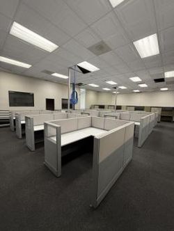 Two Tone Working Stations/Cubicles