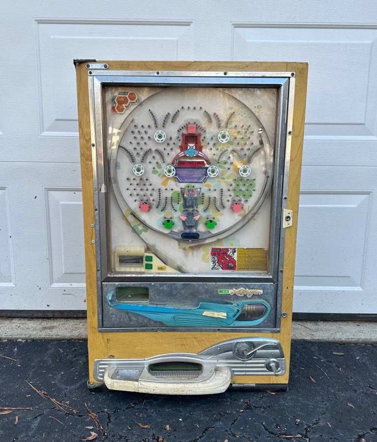 Vintage Nishijin Shiroi Kamome Pachinko Game Machine With Box With Lots Of Balls Sold As Is For Parts Or Restoration