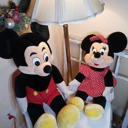 Disneyland Disney 30 In Mickey Mouse And 26 In Minnie Mouse