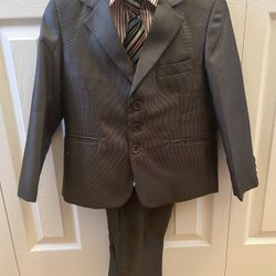 SAHARA CLUB BOYS SUIT SIZE 6